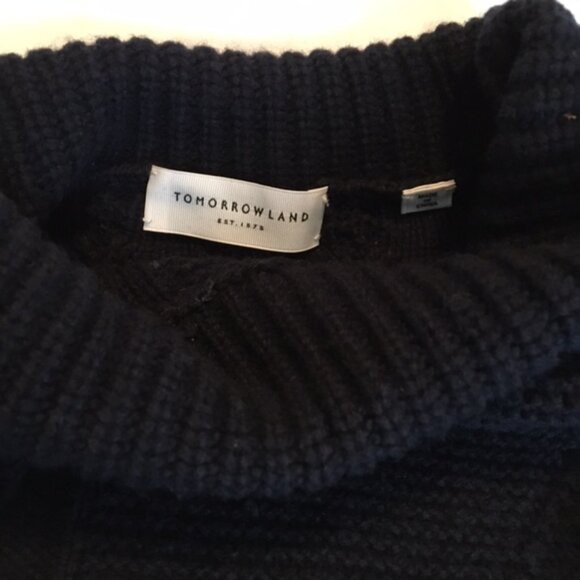 Navy wool turtleneck cable sweater by Tomorrowland, Small - Picture 7 of 8